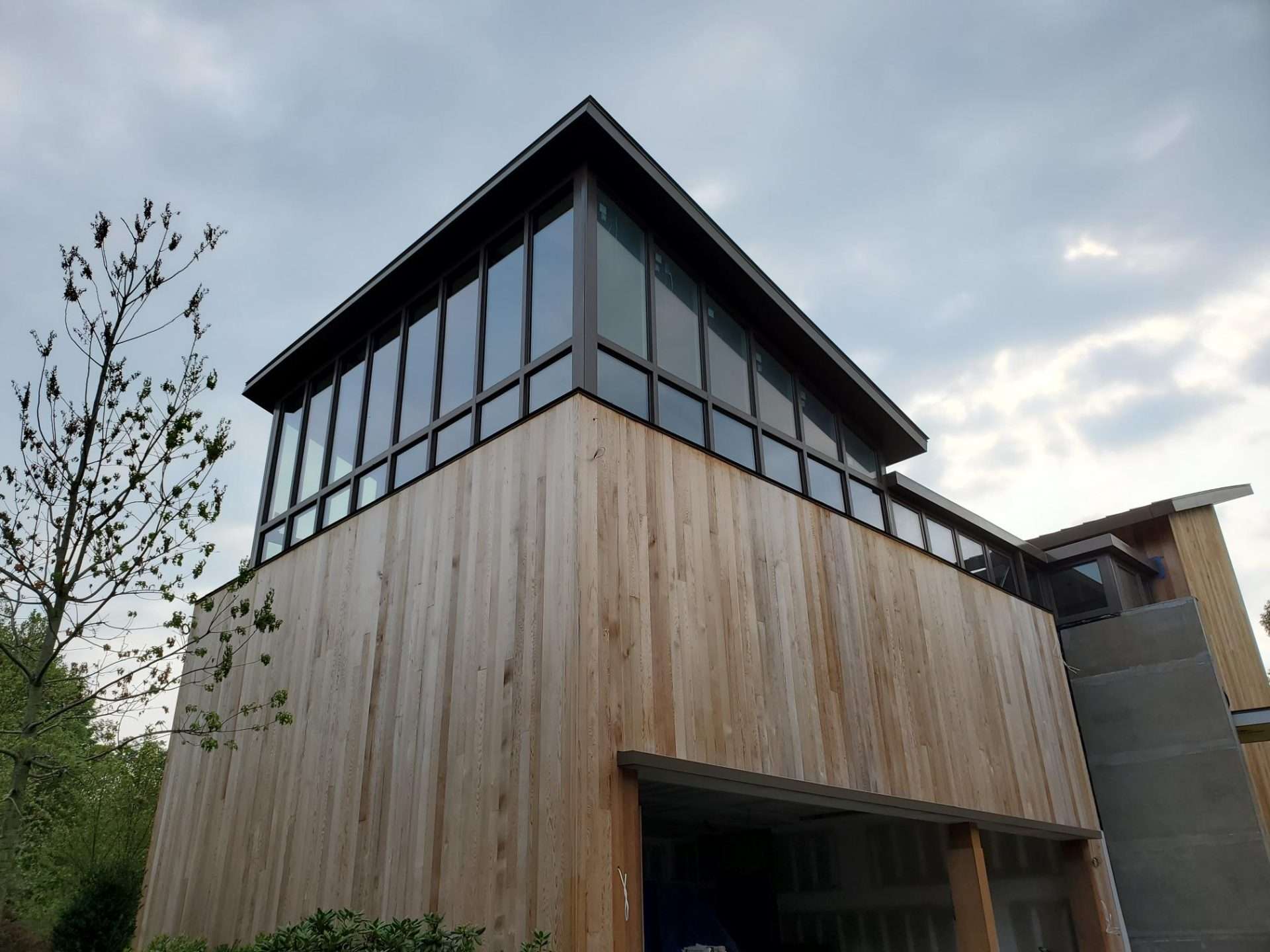 Steel architectural windows on a Hampton Bays, NY home supplied by Rockman Windows & Doors